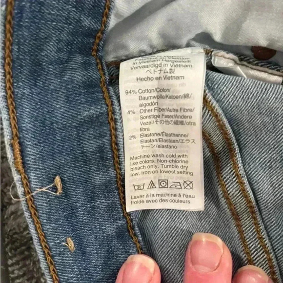 Madewell Highrise 10” Skinny Jeans Size 24P. 4 Button Closure. Rough Hem. - Picture 11 of 12